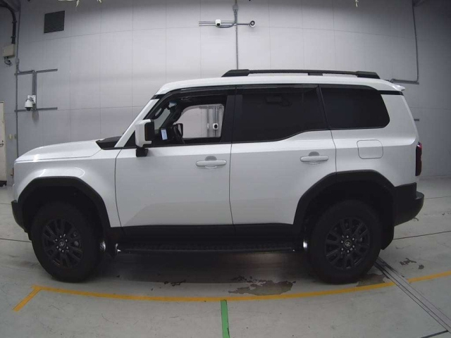 TOYOTA LAND CRUISER 2024