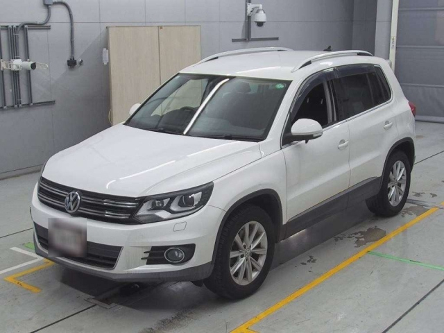 VOLKSWAGEN TIGUAN 2013