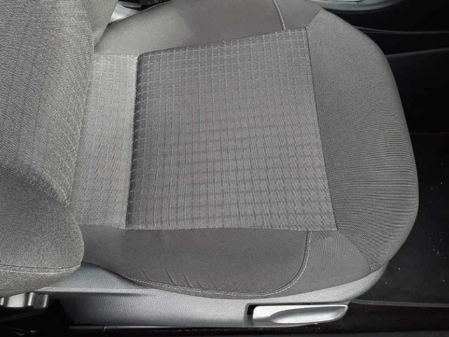 VOLKSWAGEN POLO 2015