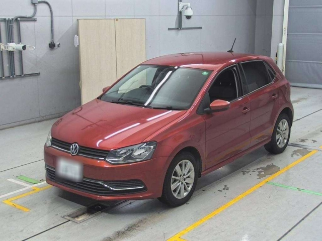 VOLKSWAGEN POLO 2015