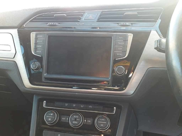 VOLKSWAGEN GOLF TOURAN 2017