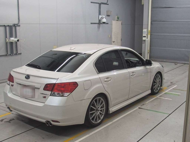 SUBARU LEGACY B4 2010