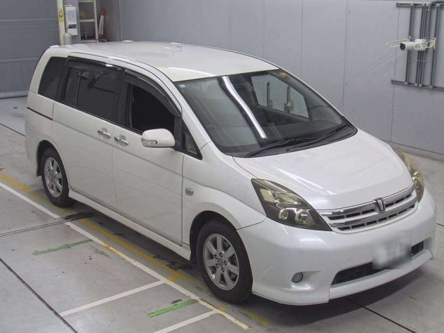 TOYOTA ISIS 2010