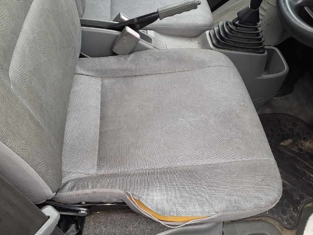 NISSAN CLIPPER TRUCK 2012