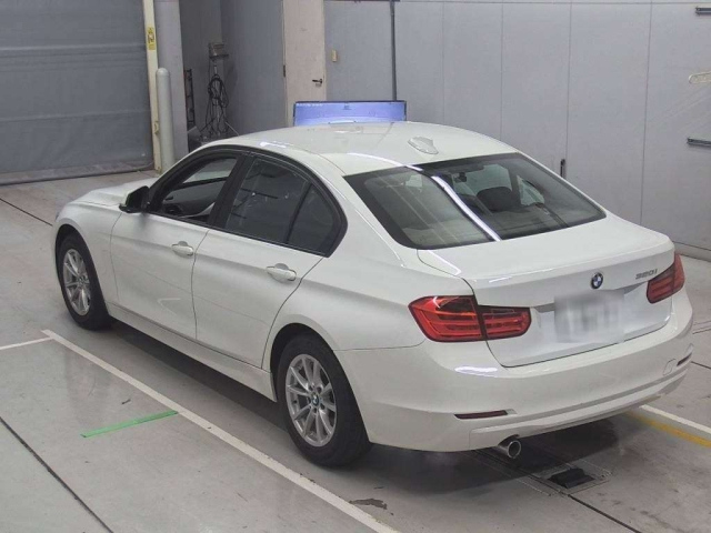 BMW 3 SERIES 2013