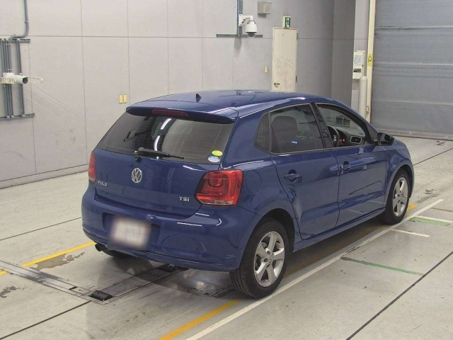 VOLKSWAGEN POLO 2012