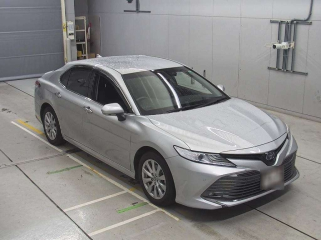 TOYOTA CAMRY 2020