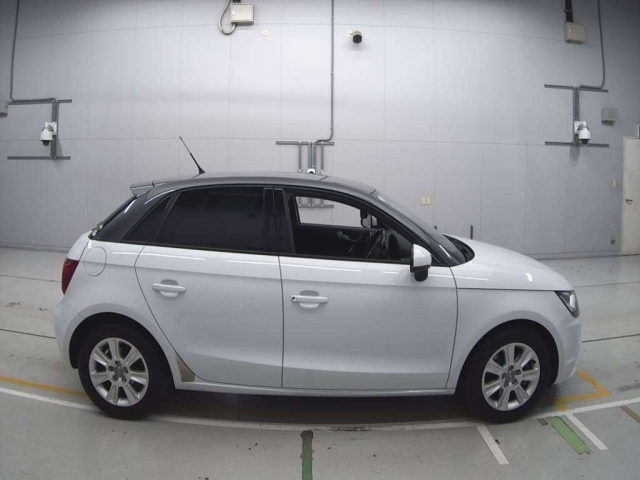 AUDI A1 2012