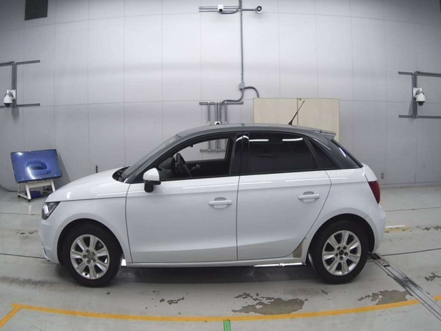 AUDI A1 2012