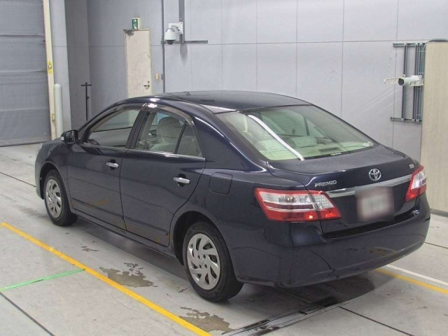 TOYOTA PREMIO 2011