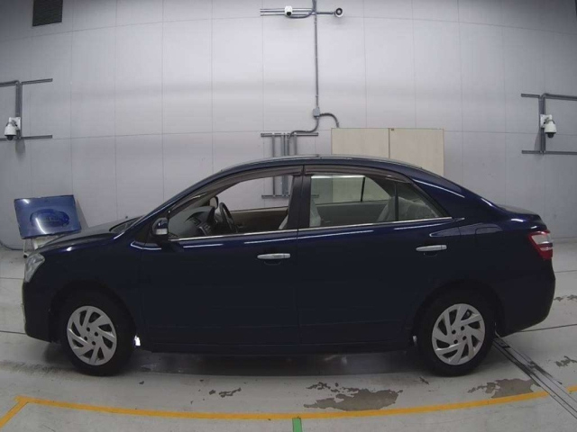 TOYOTA PREMIO 2011