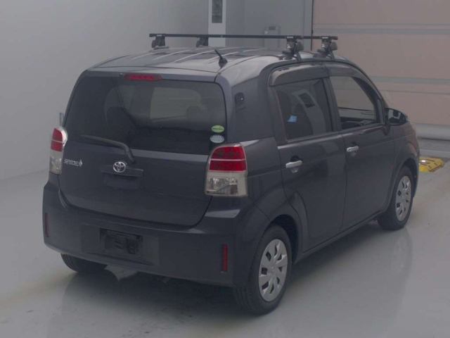 TOYOTA SPADE 2014