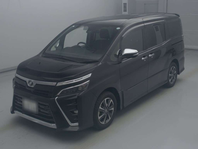 TOYOTA VOXY 2019