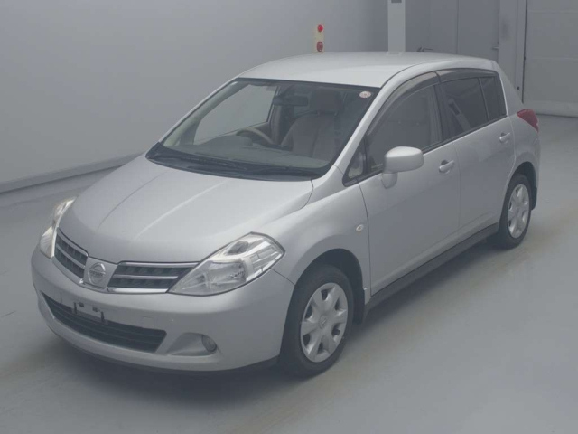 NISSAN TIIDA 2008