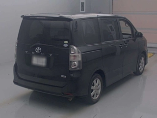 TOYOTA VOXY 2008