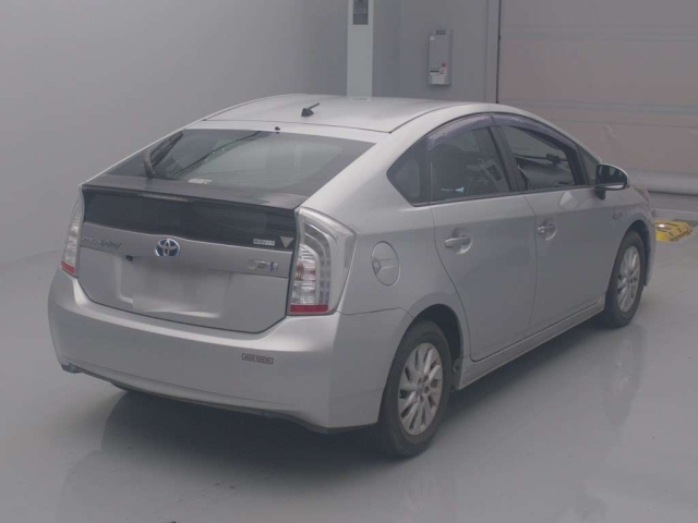 TOYOTA PRIUS PHV 2014