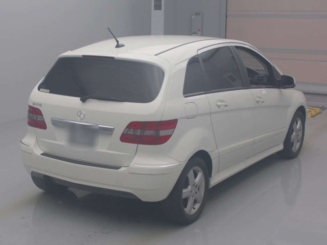 MERCEDES BENZ B CLASS 2009