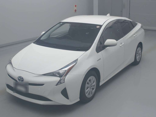 TOYOTA PRIUS 2017