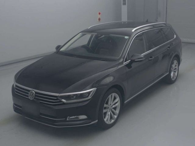 VOLKSWAGEN PASSAT VARIANT 2015