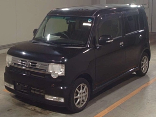 TOYOTA PIXIS SPACE 2016