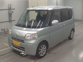 DAIHATSU TANTO 2011