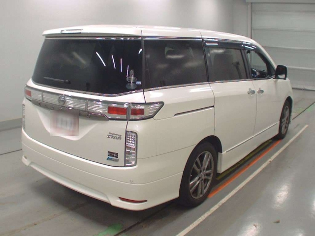 NISSAN ELGRAND 2012