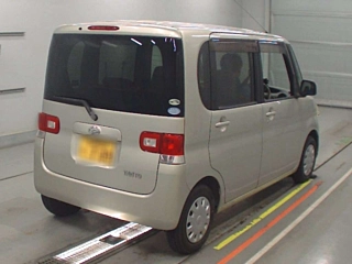DAIHATSU TANTO 2009
