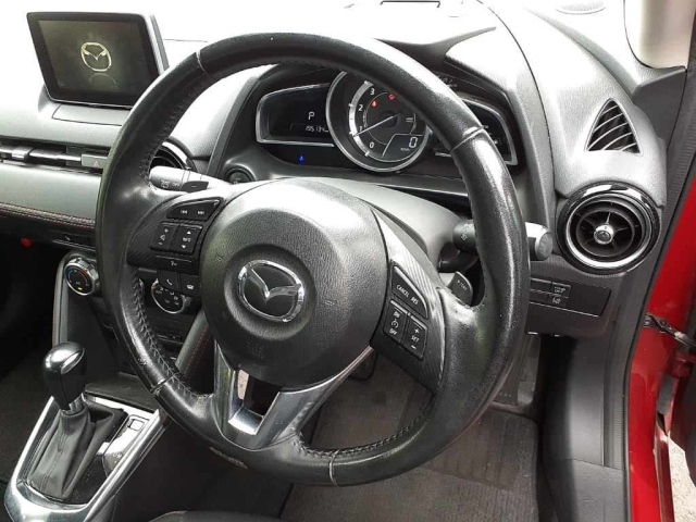 MAZDA DEMIO 2016