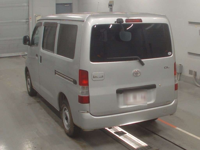 TOYOTA LITE ACE VAN 2011