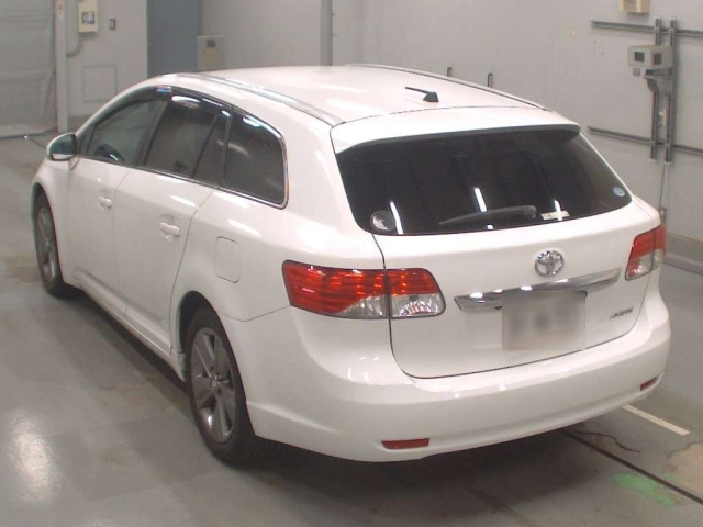 TOYOTA AVENSIS WAGON 2015