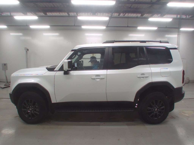 TOYOTA LAND CRUISER 2024