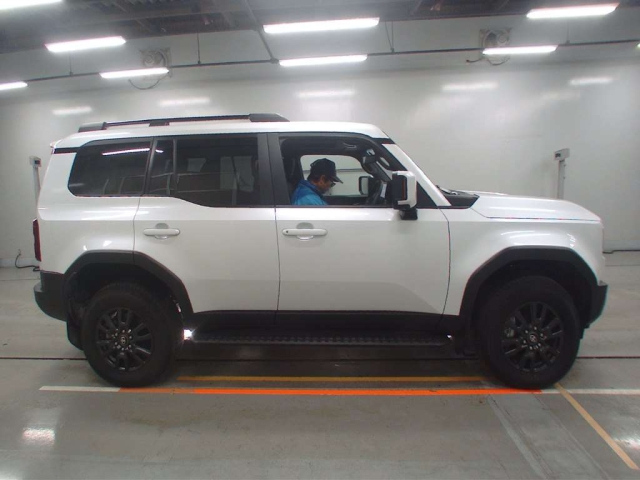 TOYOTA LAND CRUISER 2024