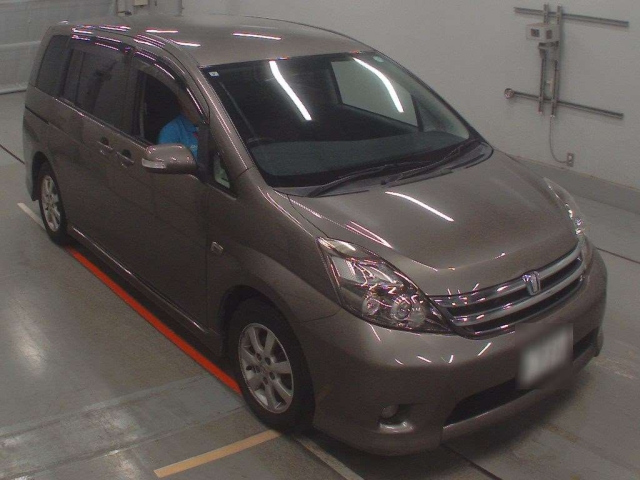 TOYOTA ISIS 2009