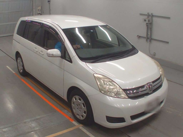 TOYOTA ISIS 2012