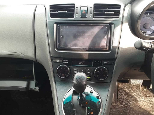 TOYOTA MARK X ZIO 2009