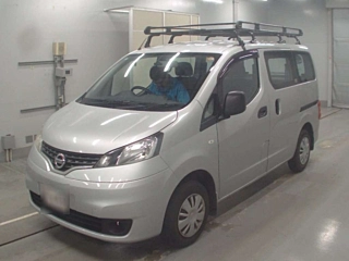 NISSAN NV200 2019