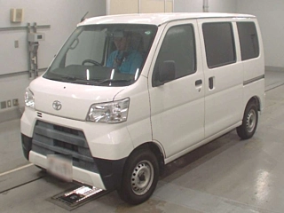 TOYOTA PIXIS VAN 2019