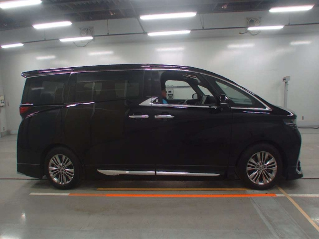 TOYOTA ALPHARD 2024