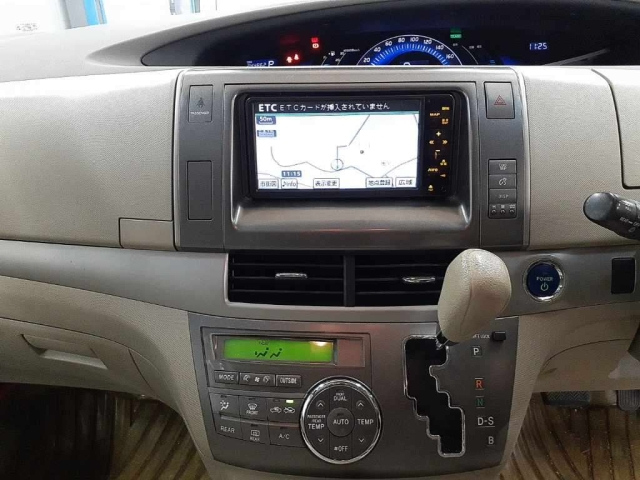 TOYOTA ESTIMA HYBRID 2010