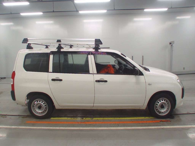 TOYOTA PROBOX 2018