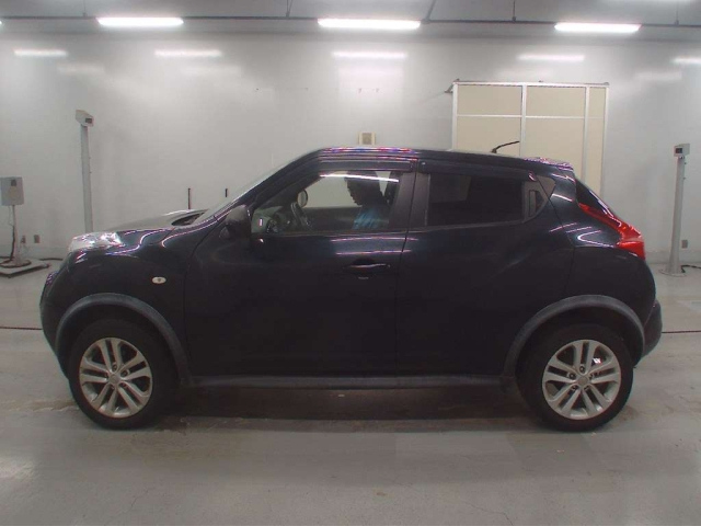 NISSAN JUKE 2012