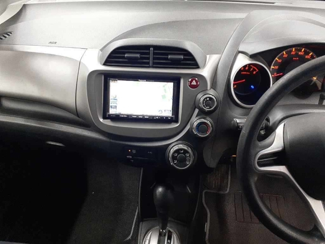 HONDA FIT 2010