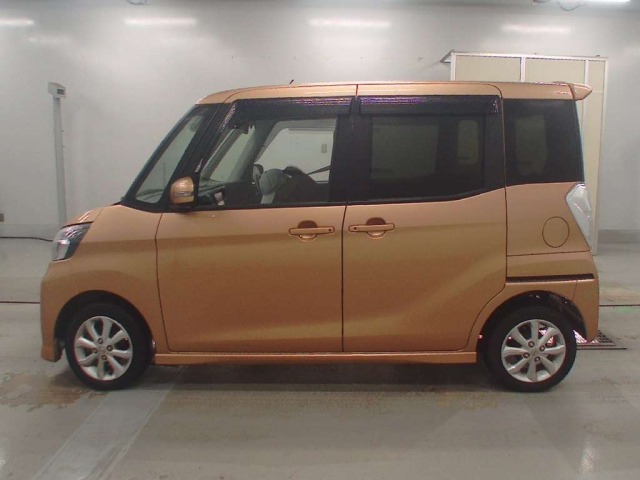 NISSAN DAYZ ROOX 2019