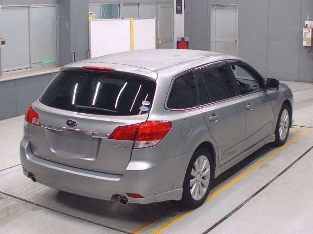 SUBARU LEGACY 2010