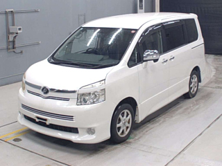 TOYOTA VOXY 2008