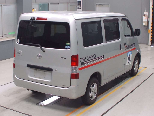 TOYOTA TOWN ACE VAN 2017