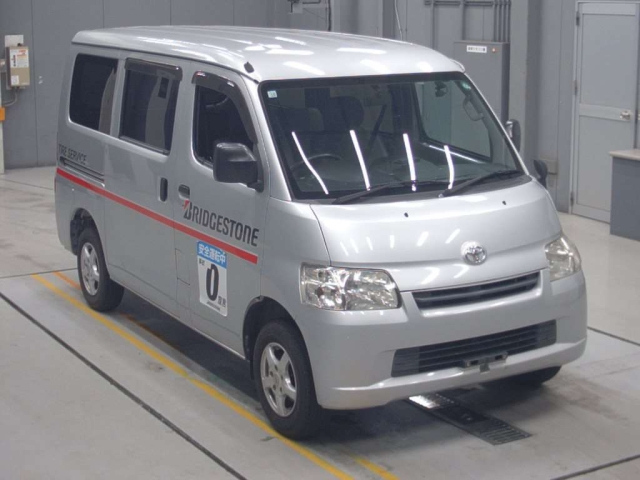 TOYOTA TOWN ACE VAN 2017