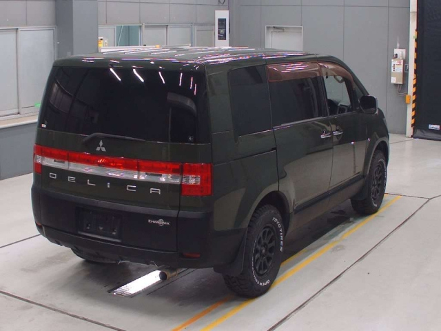 MITSUBISHI DELICA D5 2010