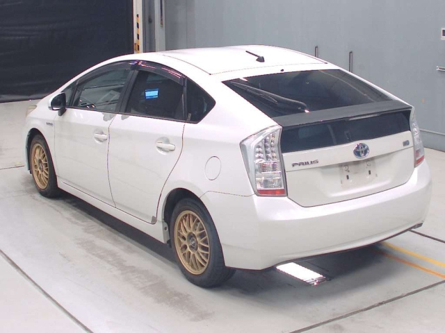 TOYOTA PRIUS 2010