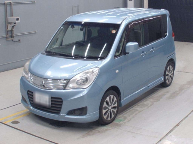 MITSUBISHI DELICA D2 2014
